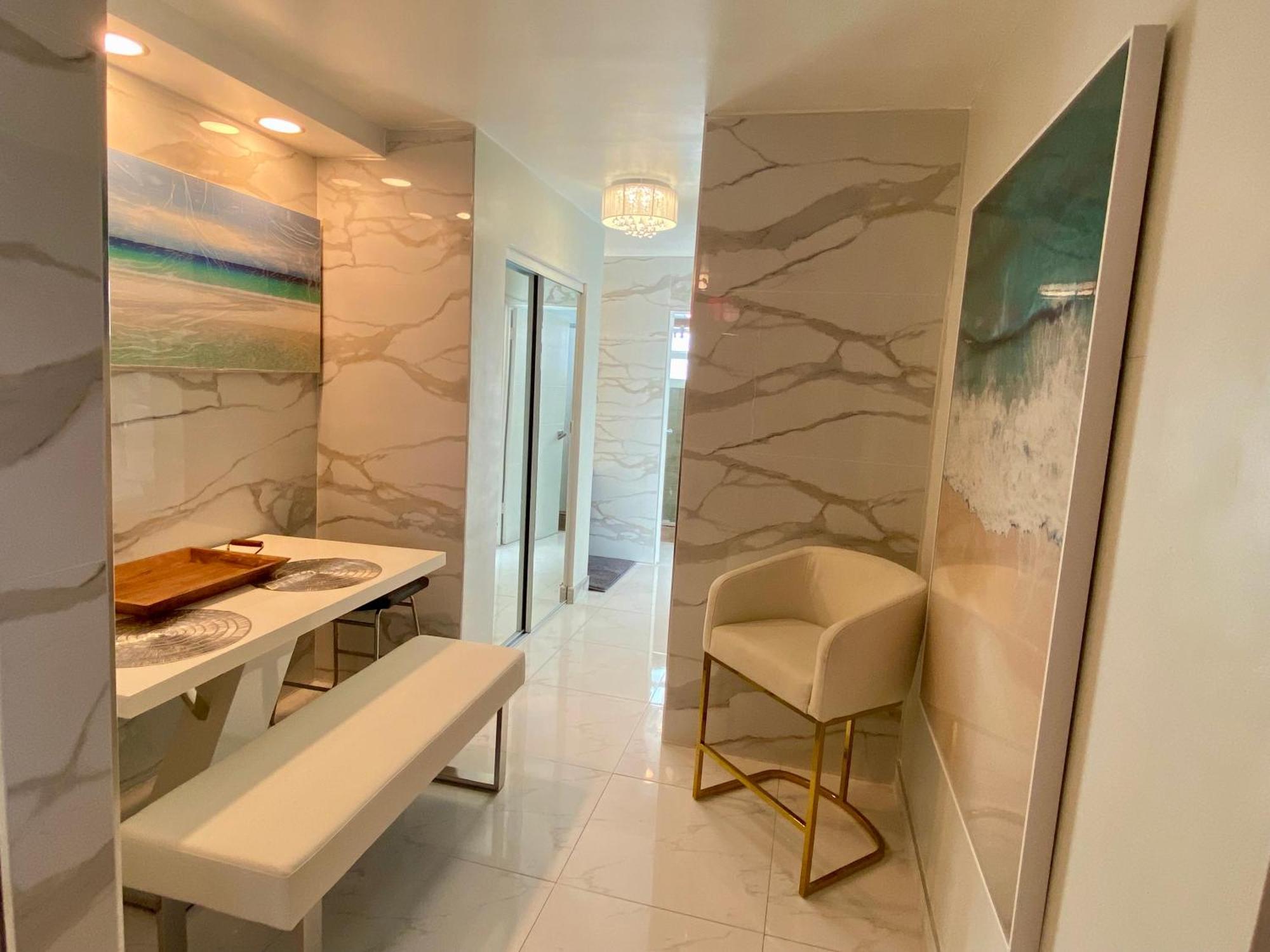 Luxurious Remodeled Direct Waterfront Apartment With Miami Skyline View And Outdoor Terrace Free Parking 5Min Drive To Miami Beach Exterior foto